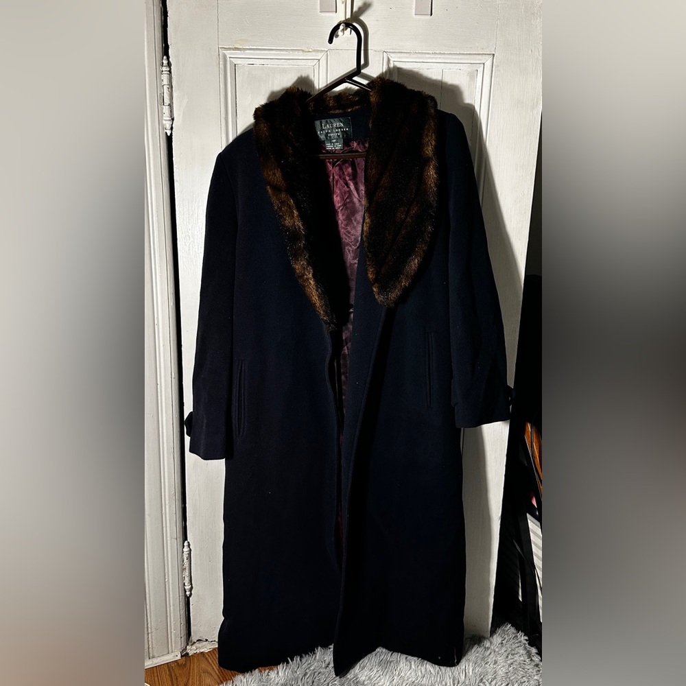 Ralph Lauren Elegant Black Coat with Faux Fur Trim
